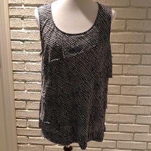 Chico’s Sleeveless Black/White Top LN SZ 3